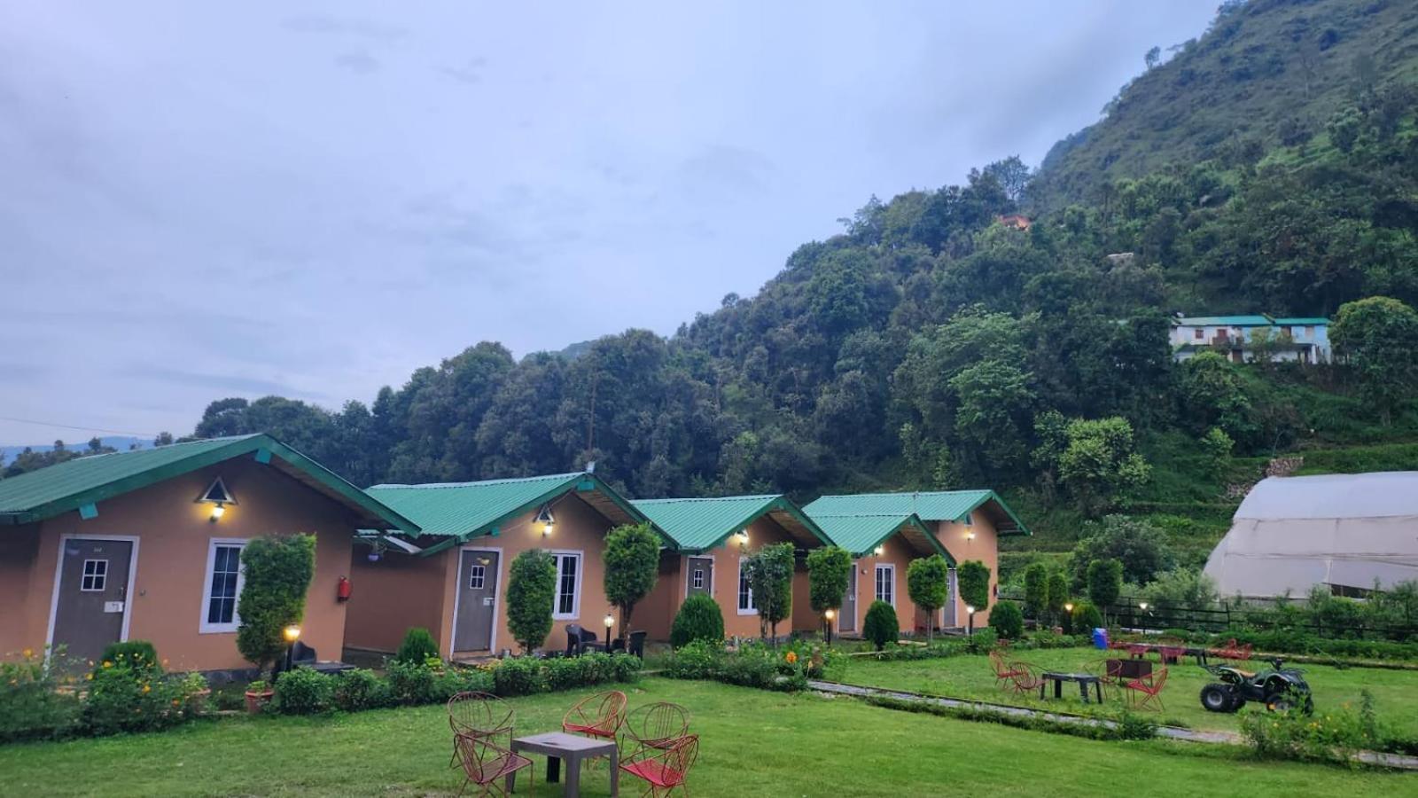 The Farm Cottages Нейнитал Екстериор снимка